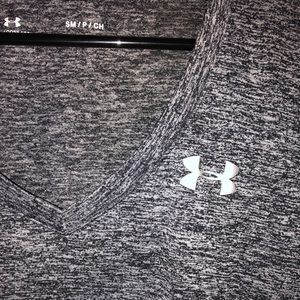 Under Armour Tops - Under Armour athletic top Under Armour Tops - Under Armour athletic top